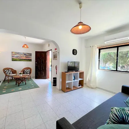 Falesia Beach By Homing Apartment